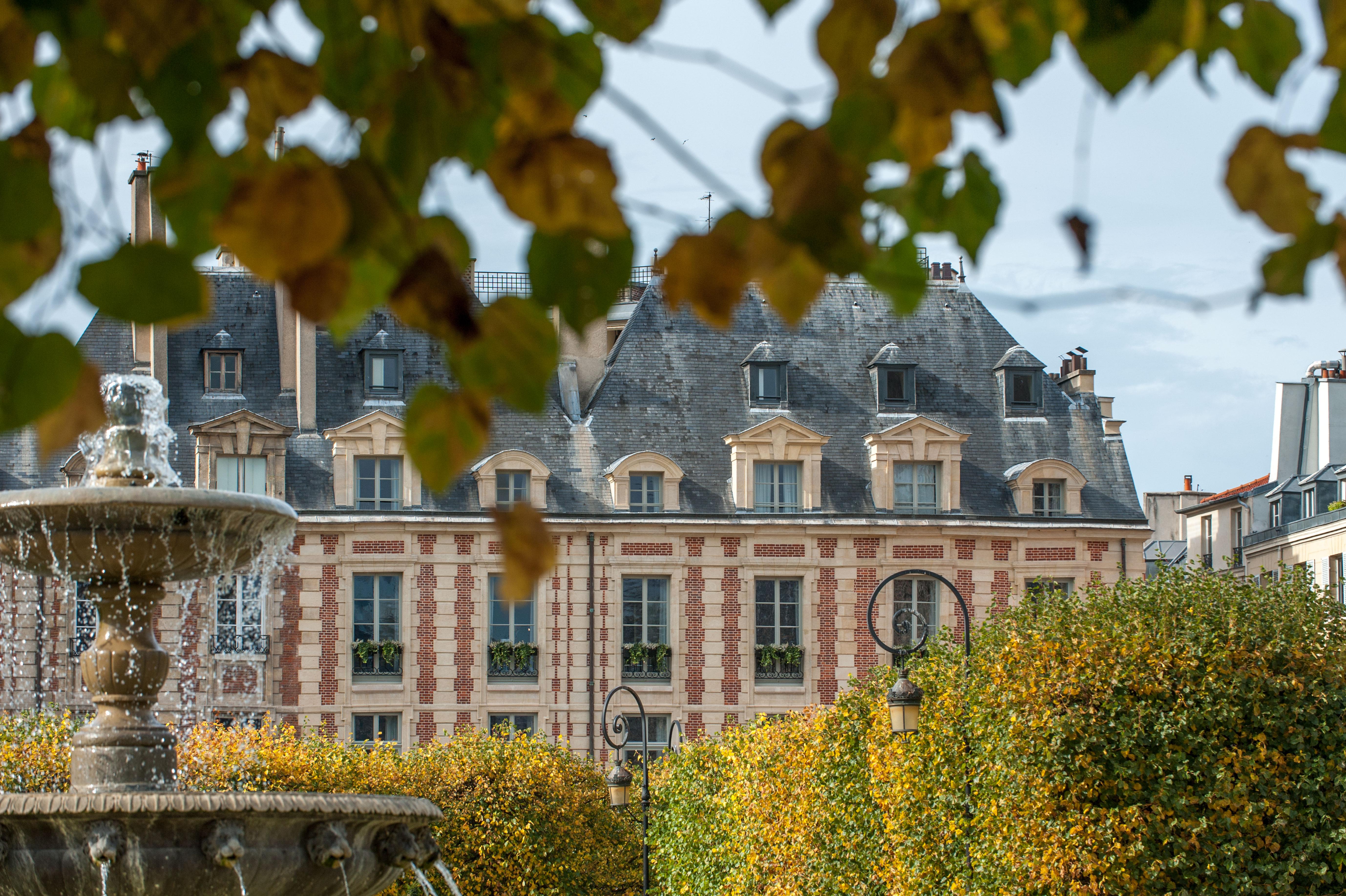 Hotel Cour des Vosges Paris Exterior foto