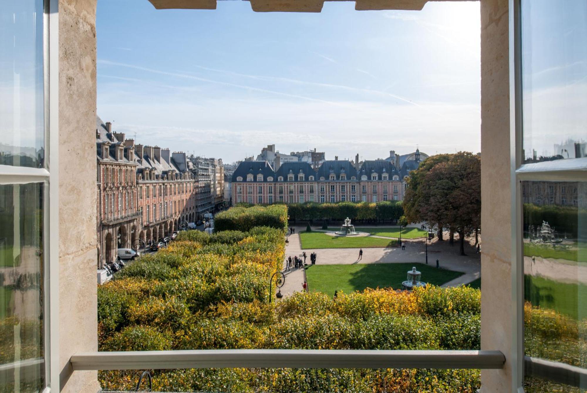 Hotel Cour des Vosges Paris Exterior foto