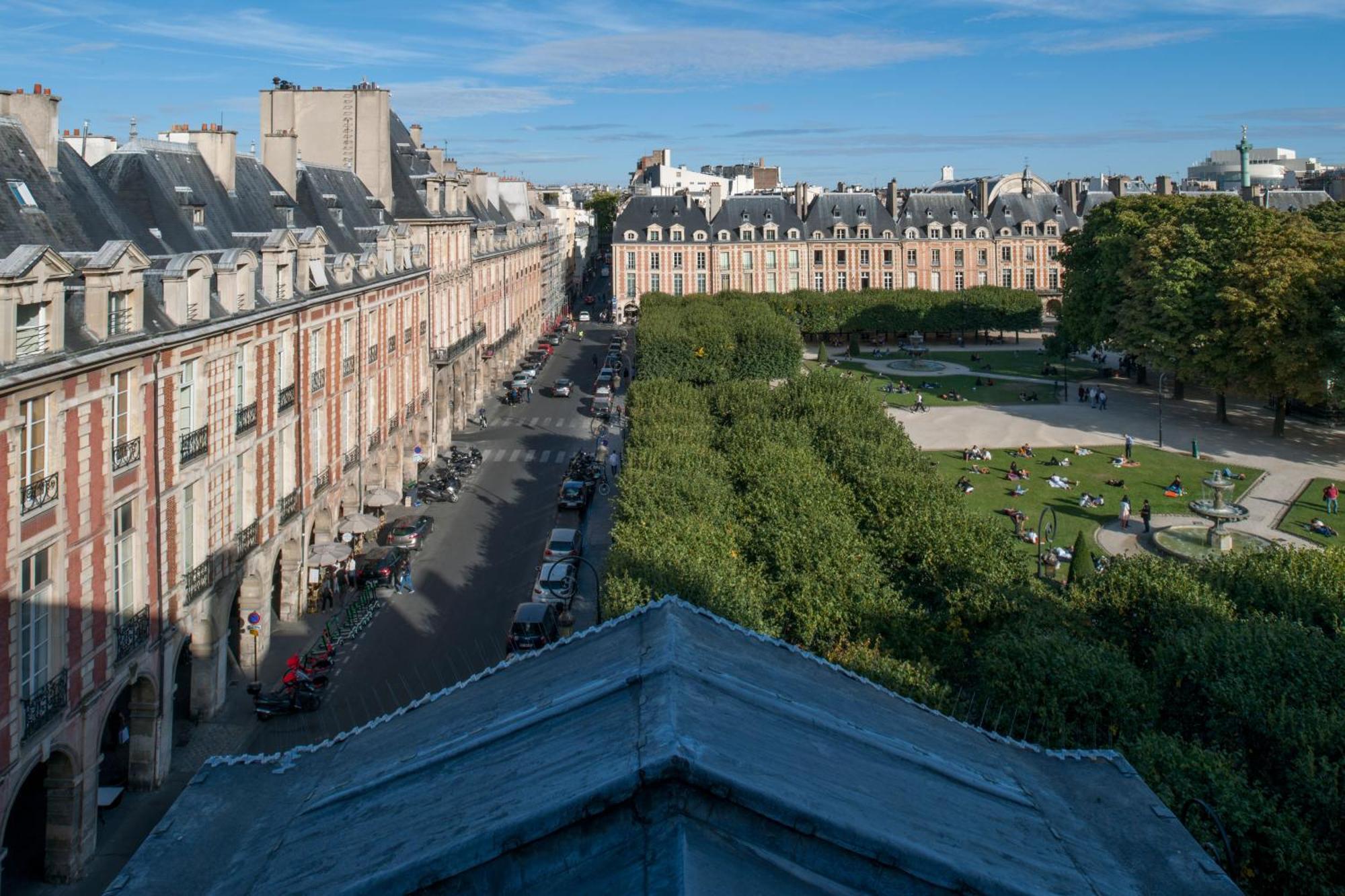Hotel Cour des Vosges Paris Exterior foto